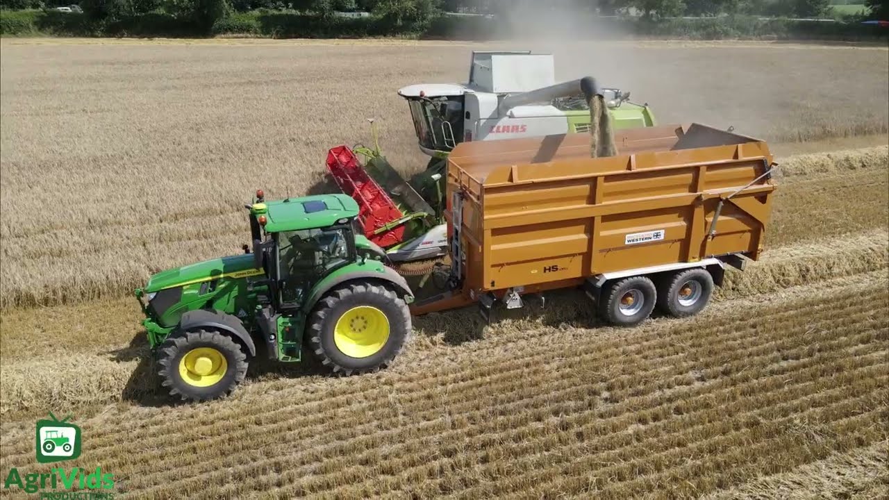 Claas Tucano 560 Montana Harvesting Barley 2023