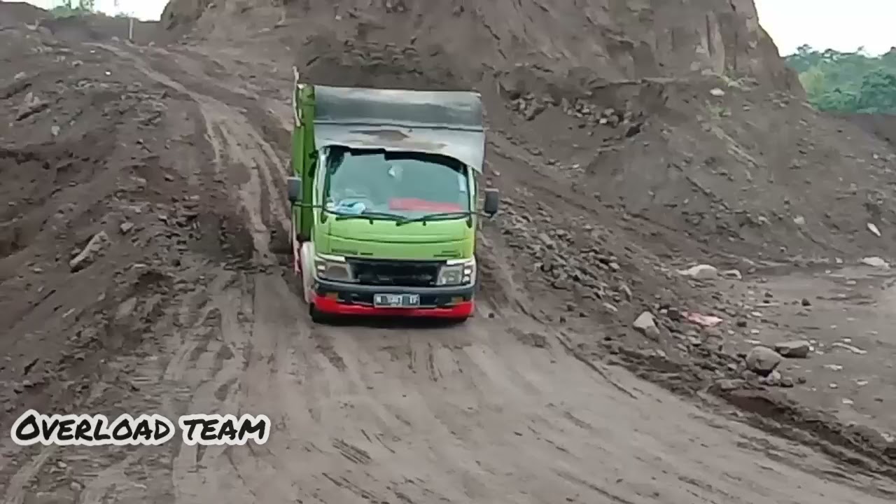 truck pasir merapi | driver merapi lost #overload #glogorkenong #jalanextrim