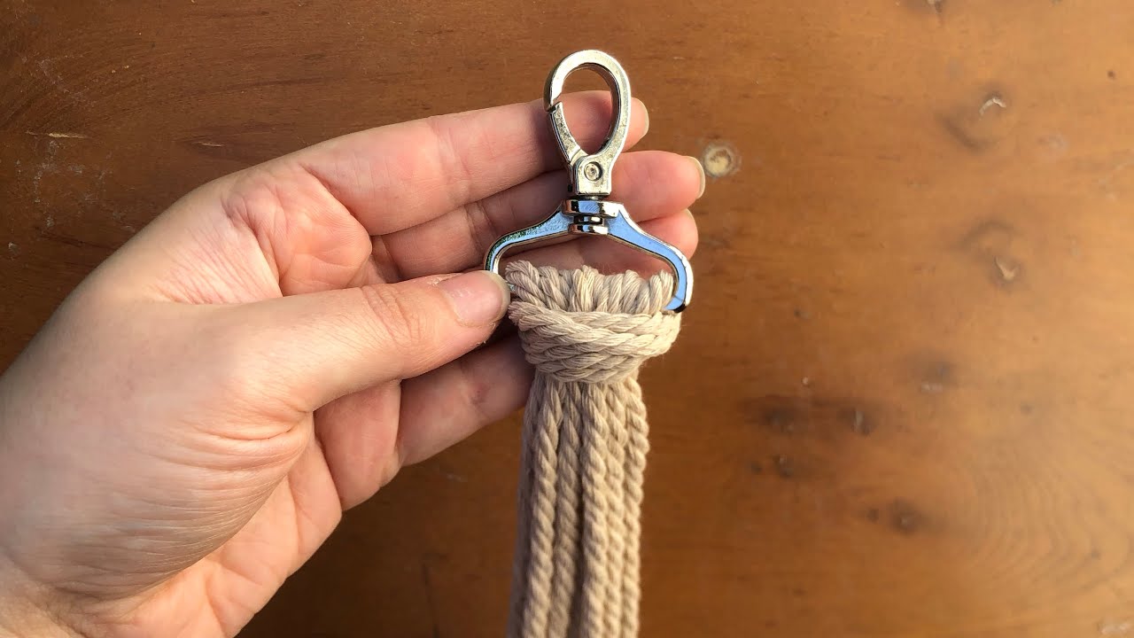DIY | Macrame Wrist Strap | Handmade Macrame Wristlet