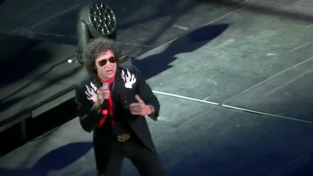 BUNBURY  Movistar Arena Arg 2023 - La tormenta perfecta/Hombre de acción.