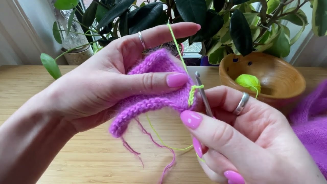Big Bow Bonnet: Slip Stitch Crochet Edge