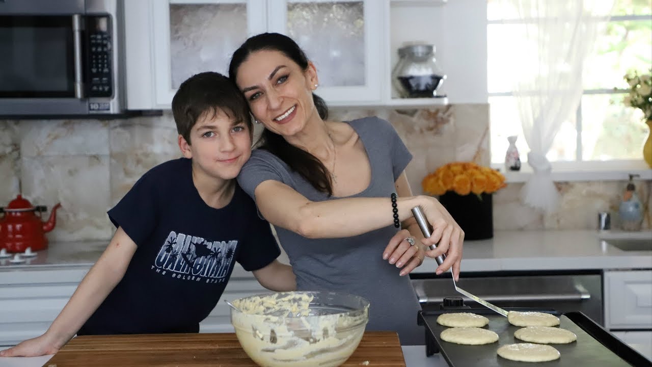 Gluten Free Banana Oatmeal Pancakes with Chef Arqa - Heghineh Cooking Show