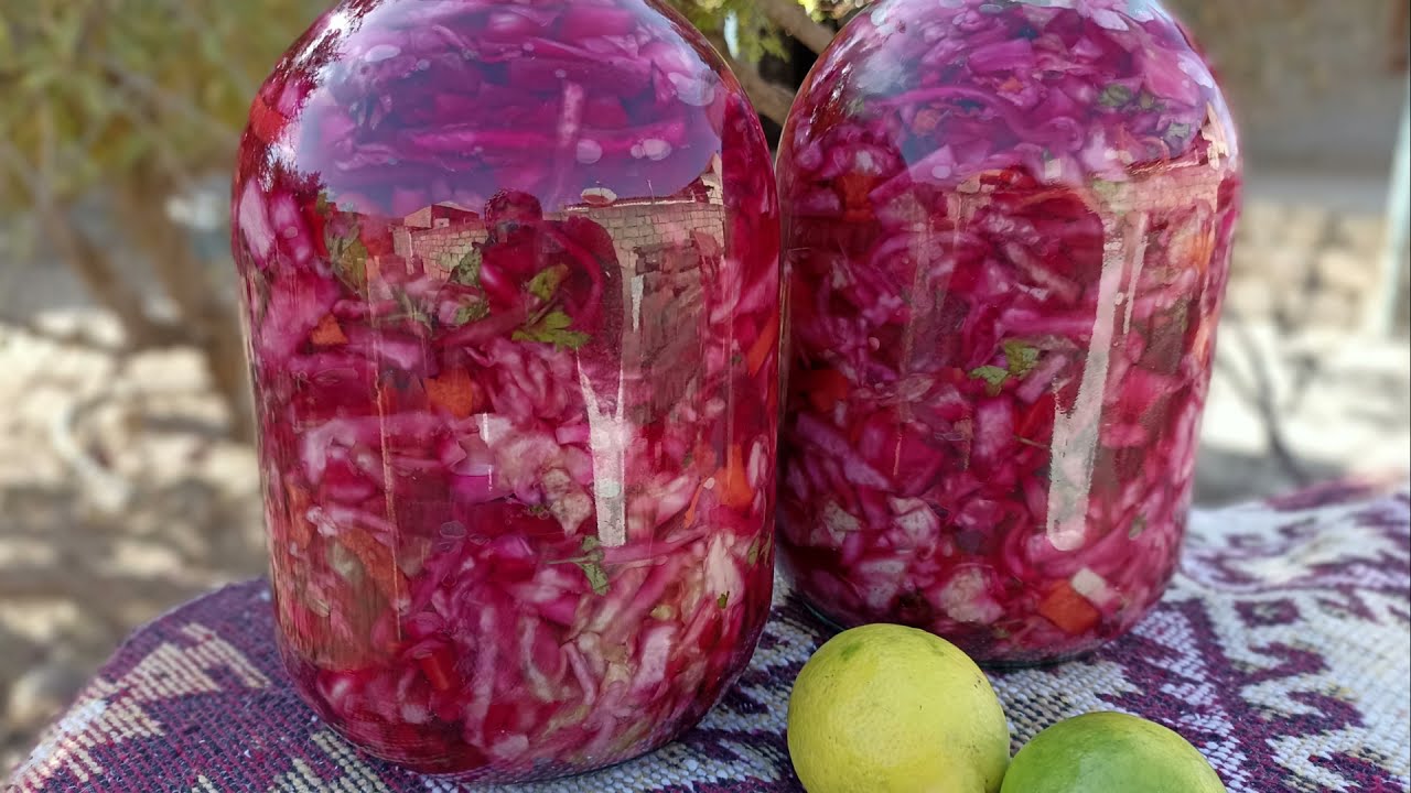 Cabbage pickle /Kələm turşusu.Qicqirmayan xirçıltılı kələm turşusu. Квашеная капуста