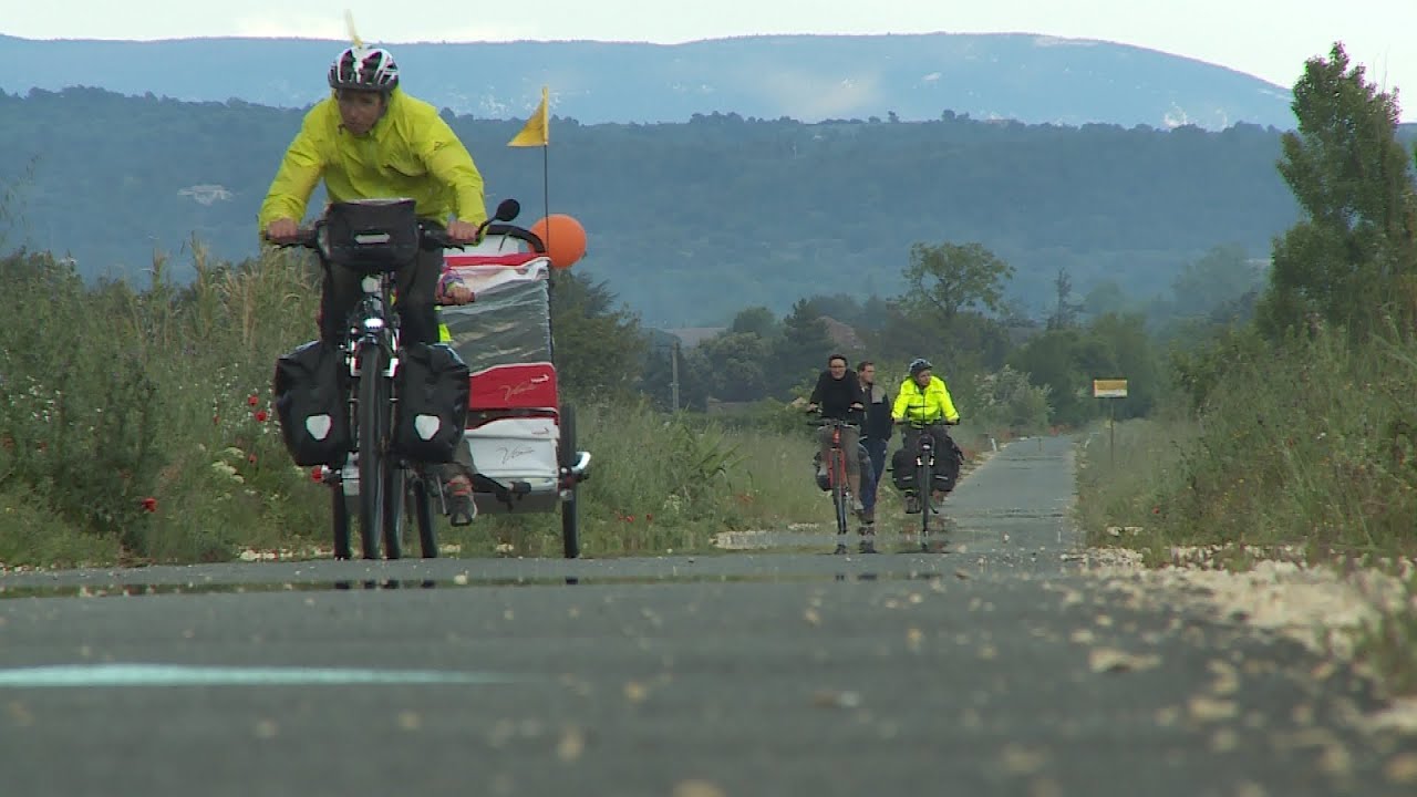 Voyager à vélo - Tout Compte Fait