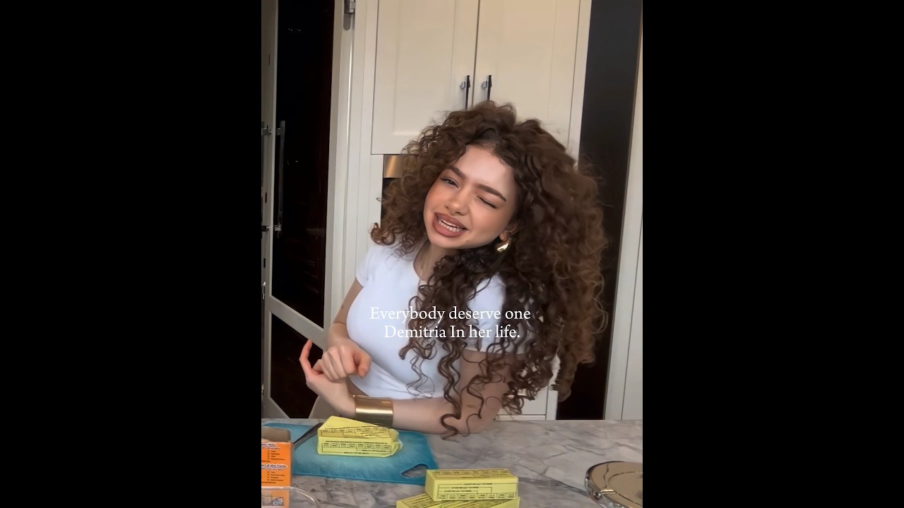 SHE IS SO PERFECT😱🥺💞 Subscribe! 