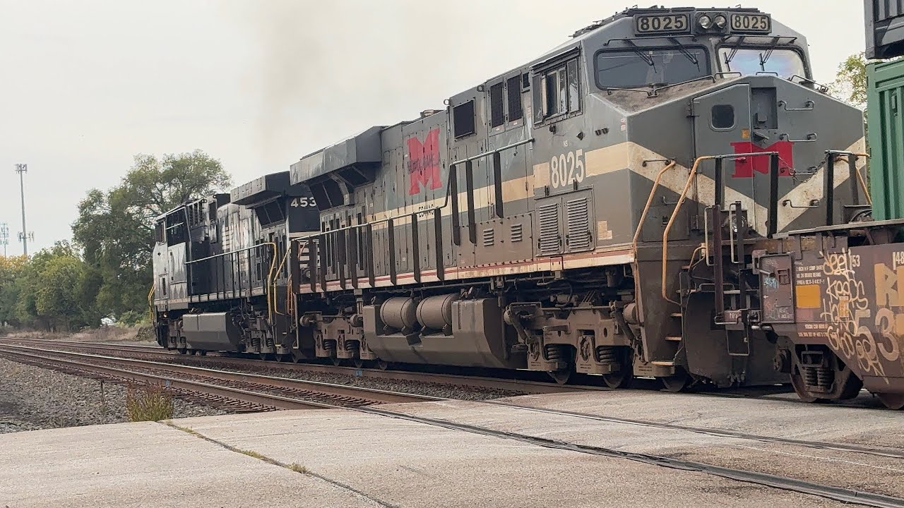 NS 8025 ( Monongahela) Trails on 277