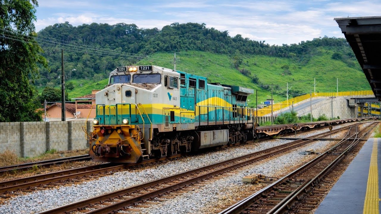 🚂 Trem da Vale com vagões prancha em Nova Era - MG