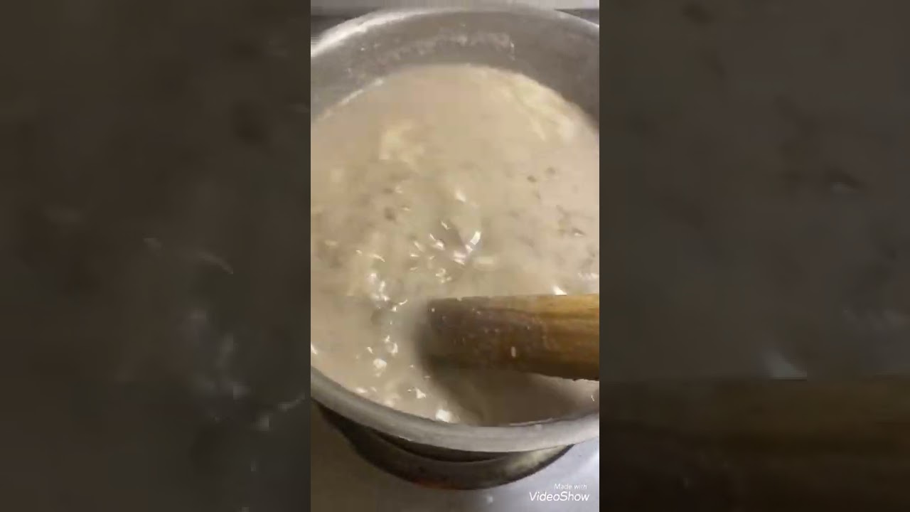 Bouillie de petit mil &agrave; la noix de coco et arachide moulue id&eacute;ale pour les femmes allaitantes