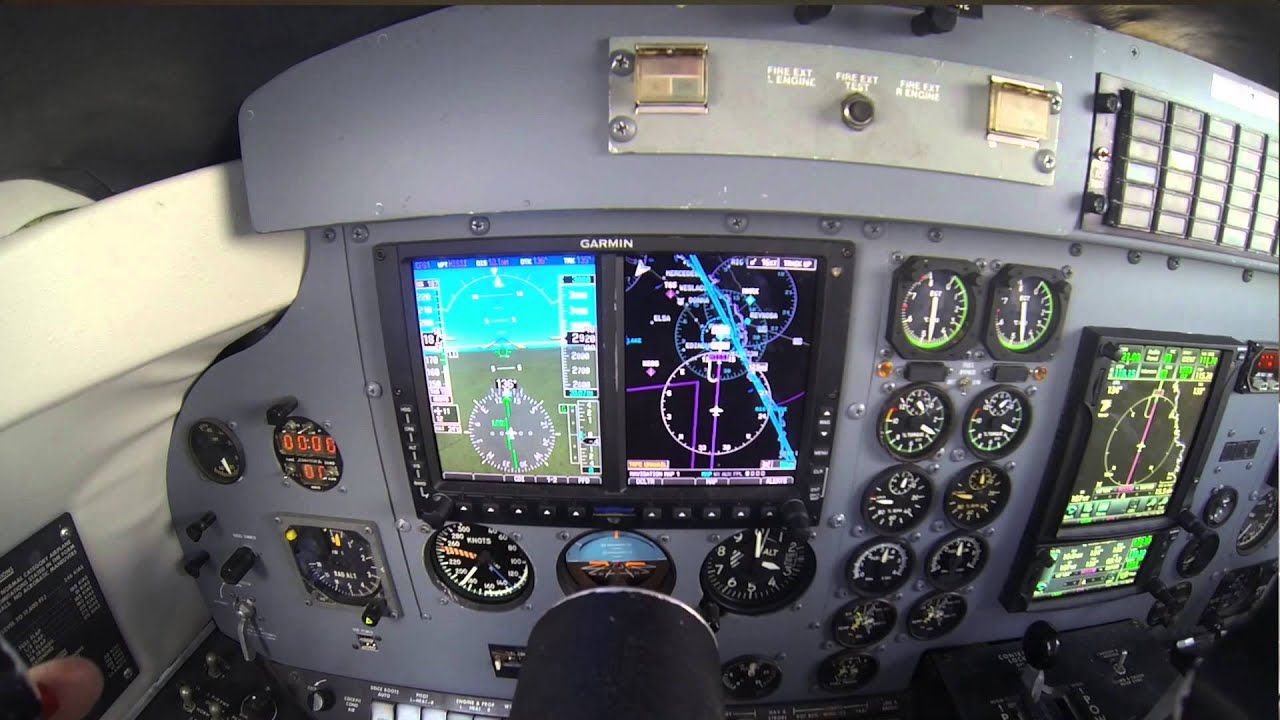 Flying into KMFE