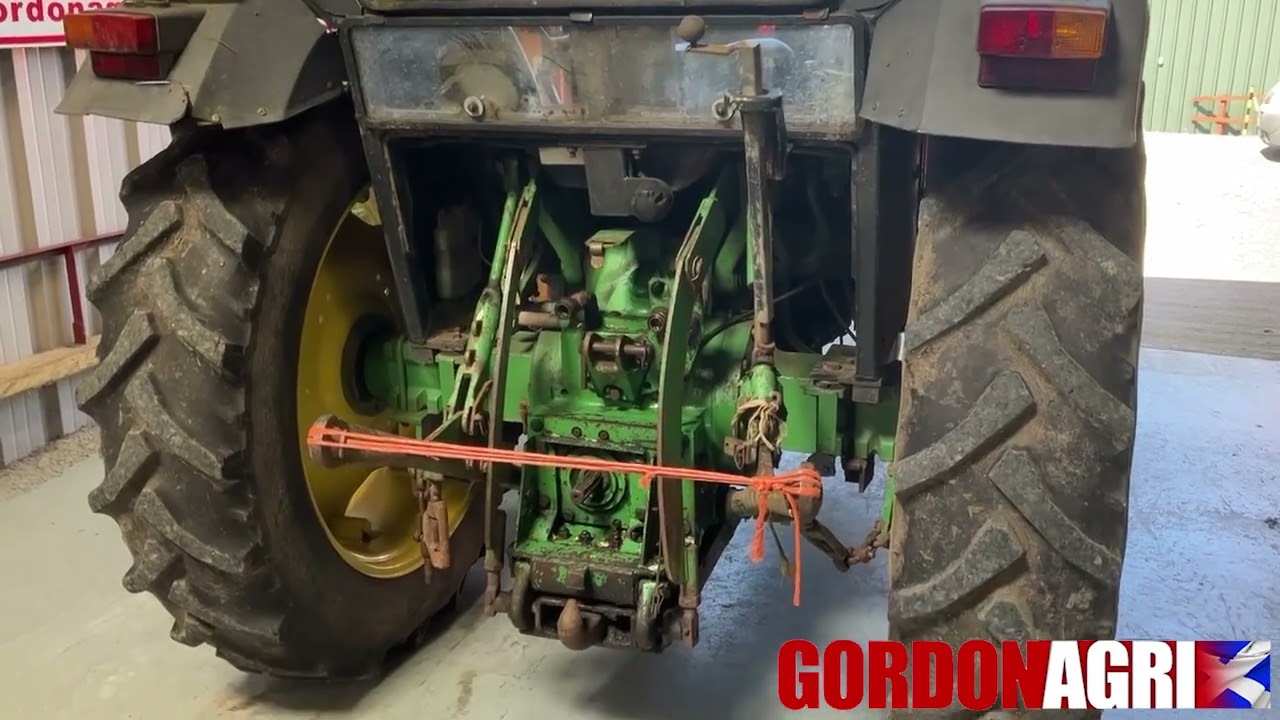 John Deere 1850 4WD Tractor, 1989