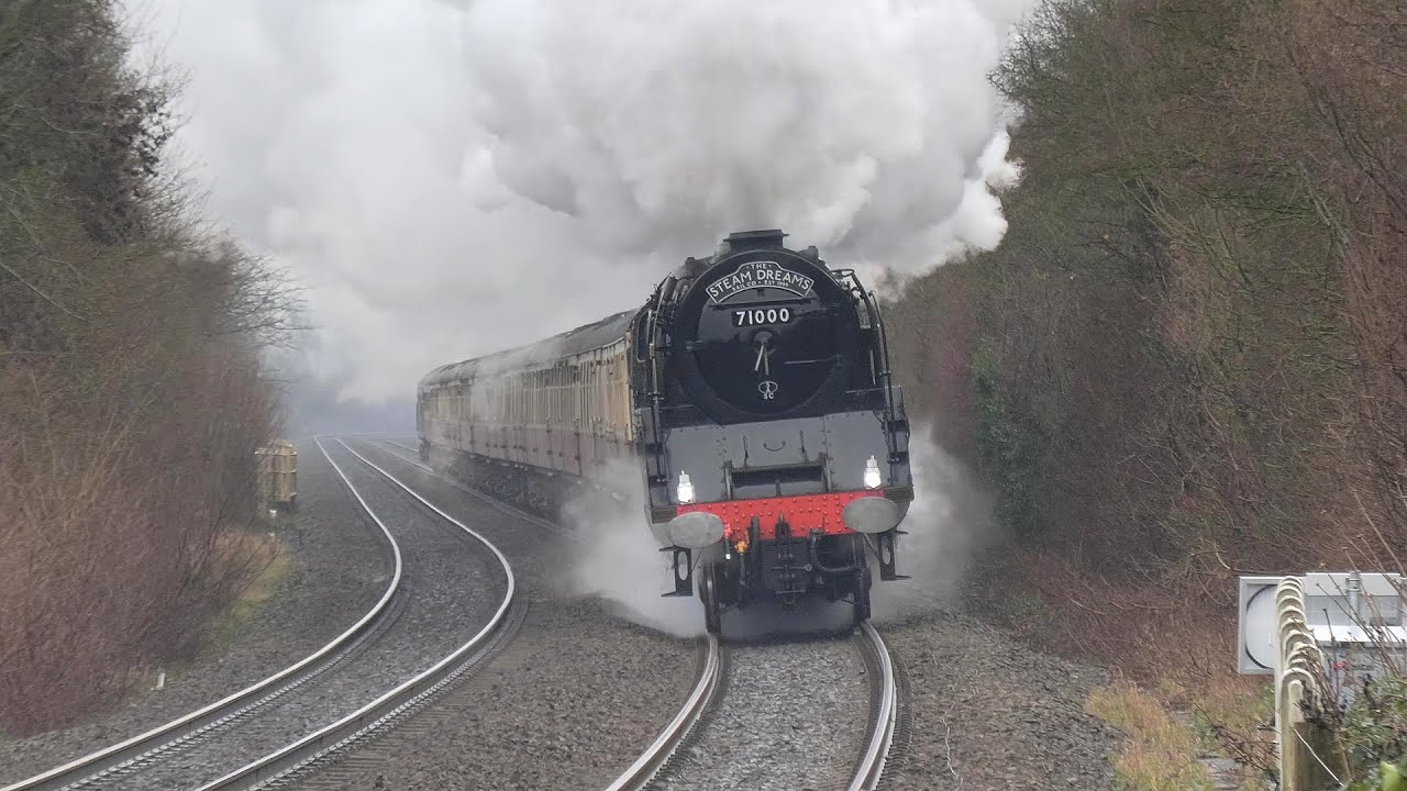 Duke up Saunderton | 71000 Duke of Gloucester powers the Steam Dreams Excursion to Oxford - 17.12.25