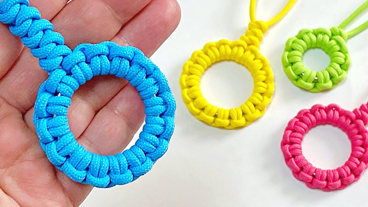 パラコードとリングで作る簡単な輪飾り ３ ／ 結び方ナビ 〜 How to tie 〜