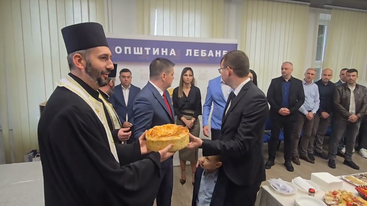 ICJ - Rezanje slavskog kolača povodom opštinske slave - Mitrovdan