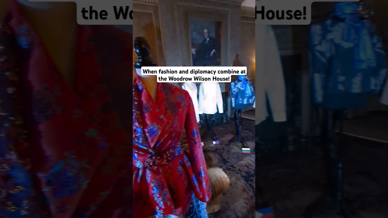 When FASHION and DIPLOMACY collide?