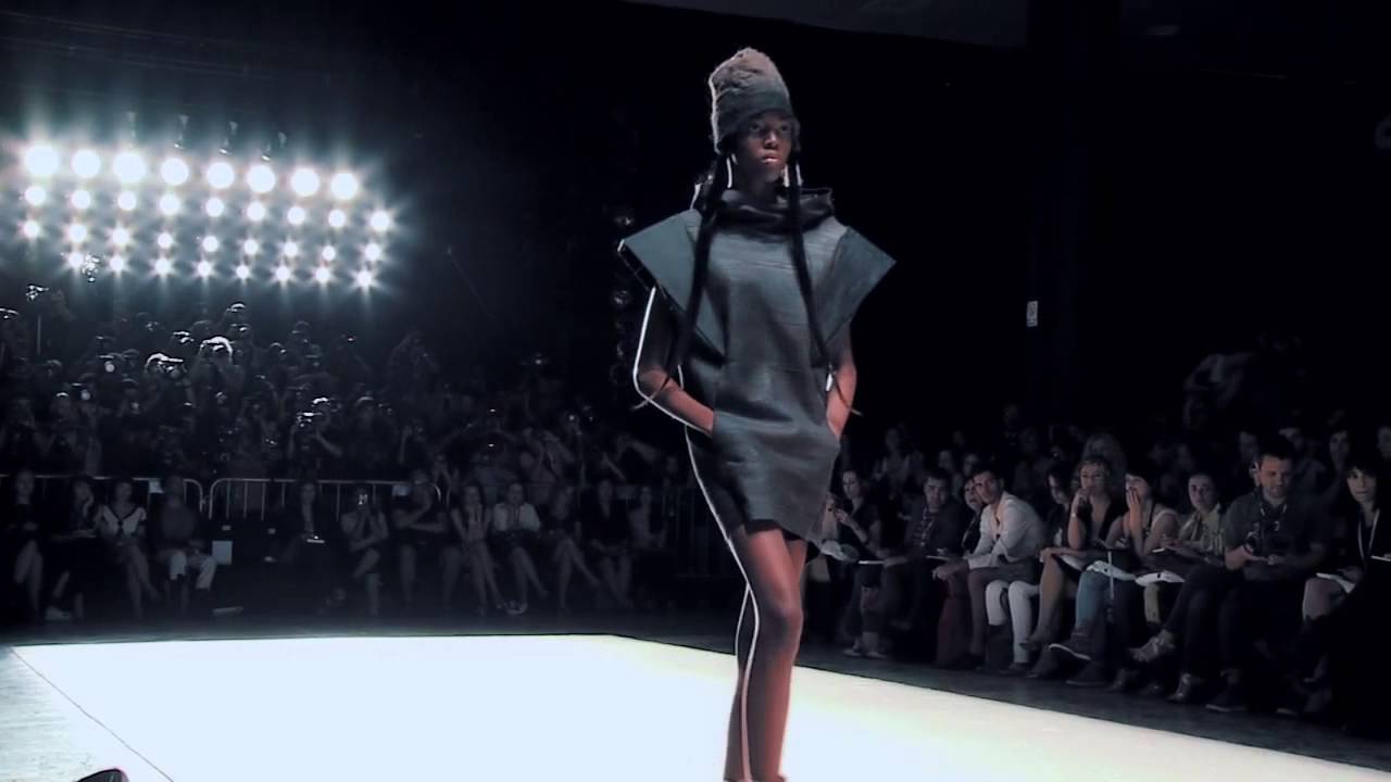 Osklen | FW 10 Tr&oacute;pico de Capric&oacute;rnio SPFW