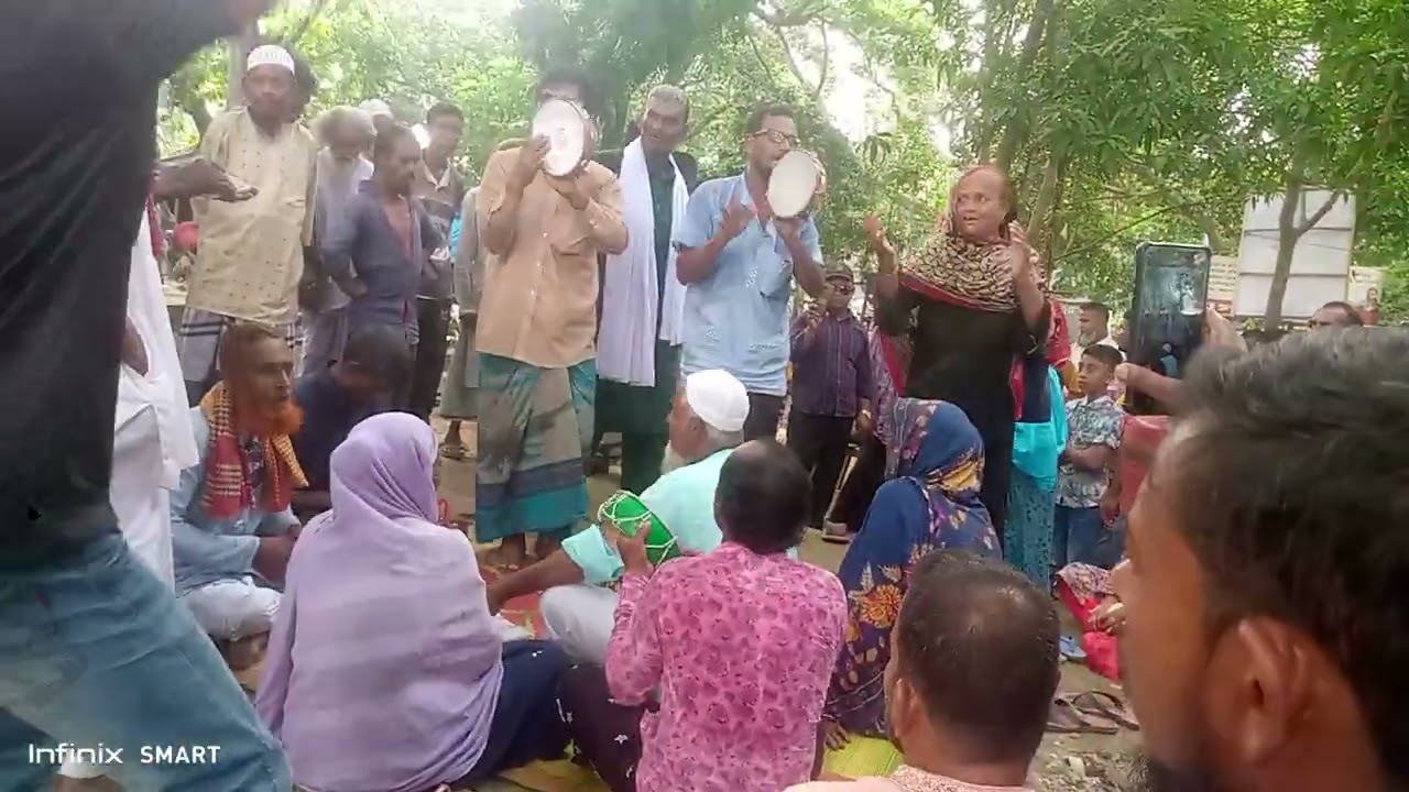 - মায়ের মত পৃথিবীতে আপন কেহ হয় না -    - অনেক ভালোবাসি তোমায় মা...!🖤🥀
