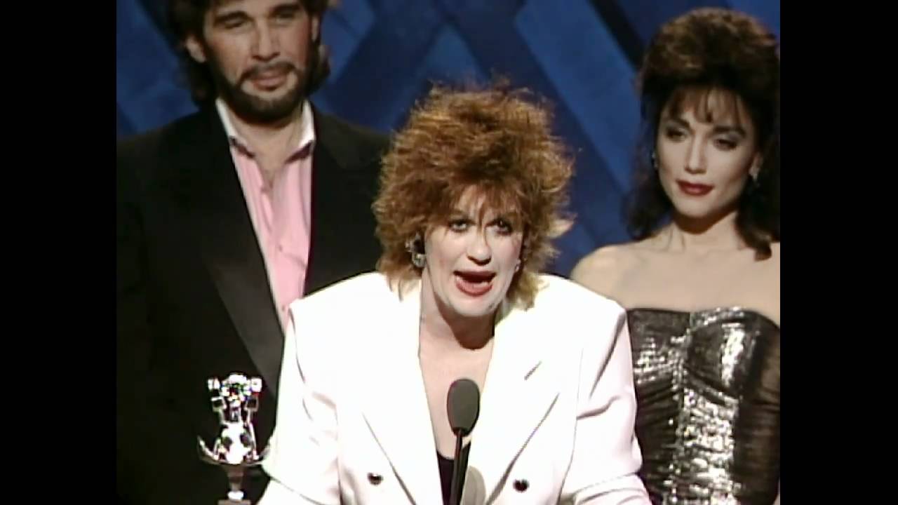K.T.  Oslin Wins Top Video of the Year For 