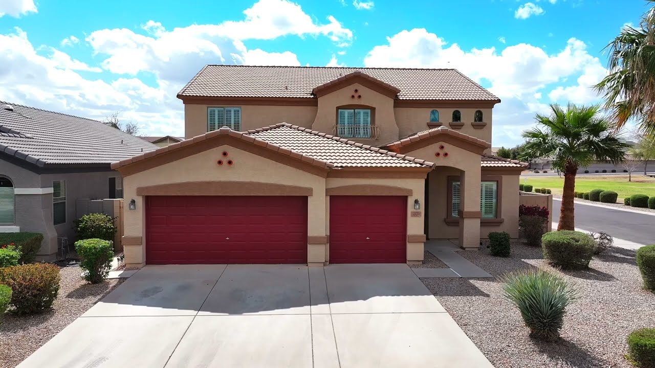 Rare Main-Level Primary Suite with Park Views in San Tan Valley, AZ | Elpis Real Estate Boutique