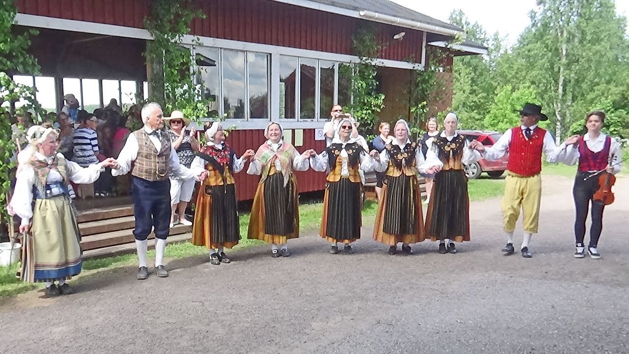 Folk dance - Lovisa folkdansare i Liljendal 17.06.2017