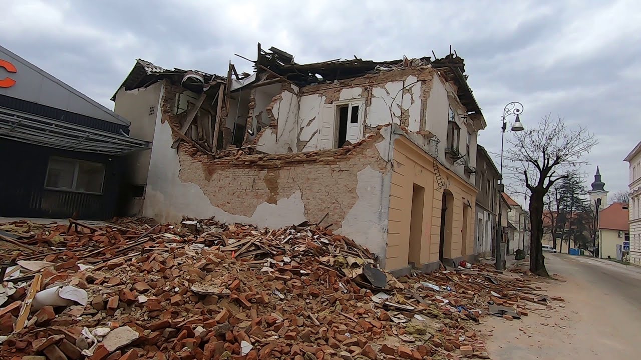 Centar Petrinje nakon potresa