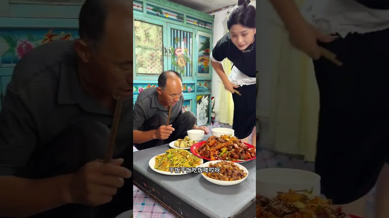 看看俺老婆婆做的干锅排骨鸡翅虾这也太下饭了！#记录我的农村生活