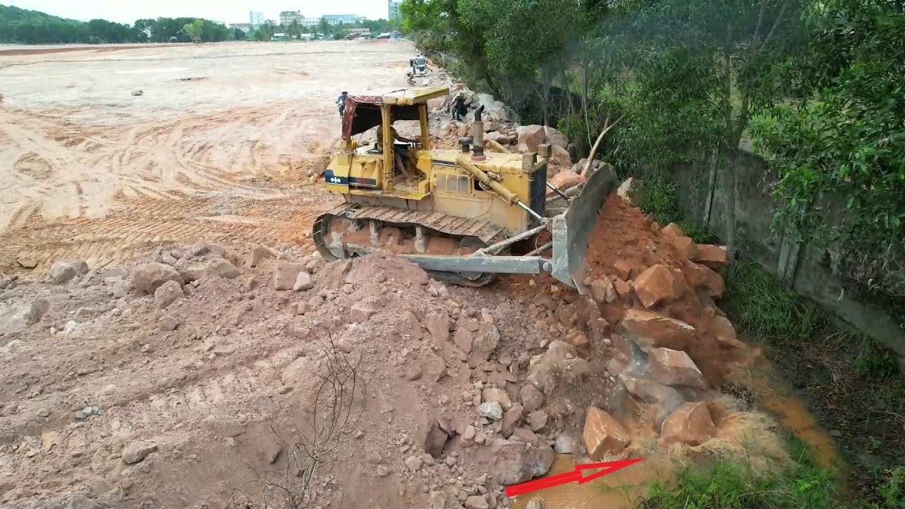 Part 64| Incredible Bulldozer Operator Spreading Rock with Dump Truck Close to Wall with big Rock