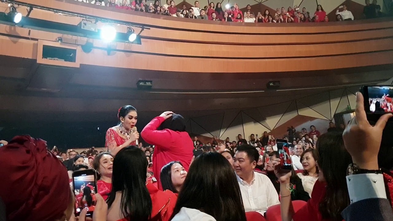 Live Concert Syahrini 2018 with Titi DJ, Rossa, and Melly Goeslaw