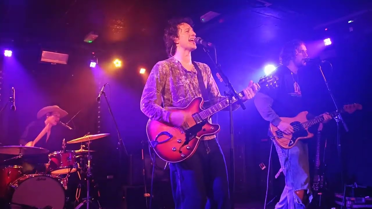 Voices in My Head - Tempesst (Live at The Wardrobe, Leeds)