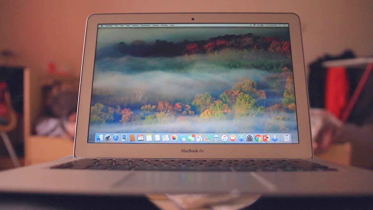 MacBook Air [2016] | Still Best In Class?