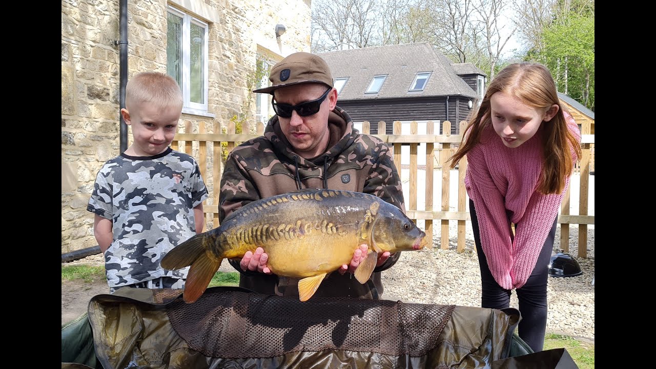 The Carters - Family Fishing Holiday 2022 - Whelford Pools Fishery