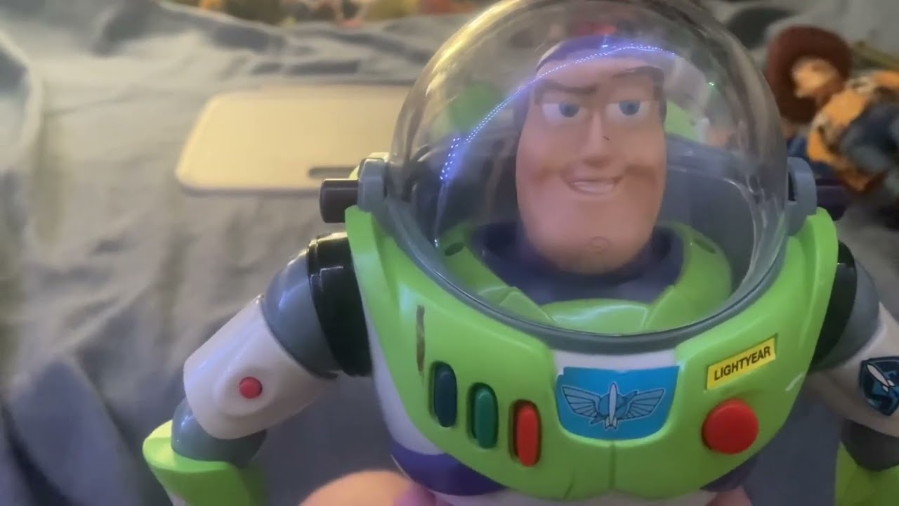Kobe’s review toy story 1995 woody and buzz lightyear