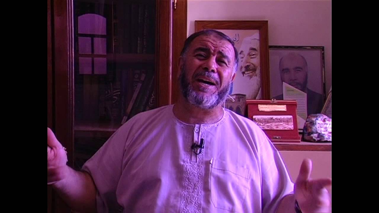 ما حكم صلاة المرءة في المسجد ؟