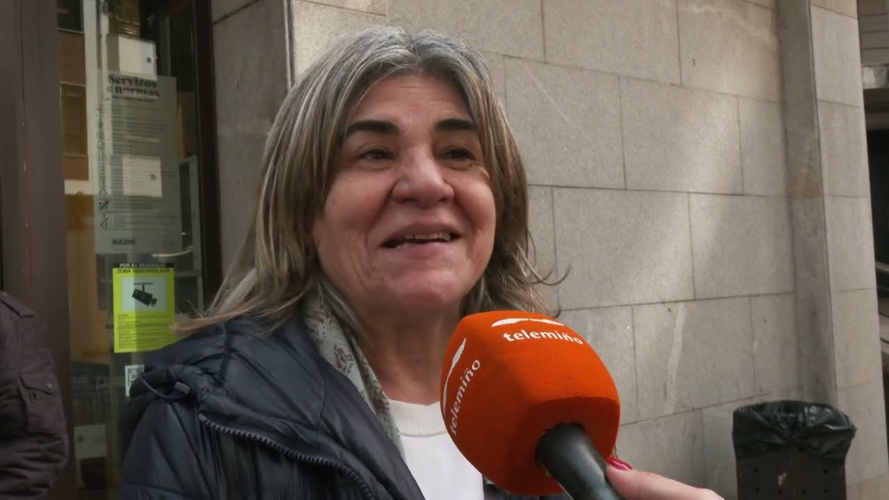Llenar la cesta de la compra, una tarea cada vez más difícil en Ourense