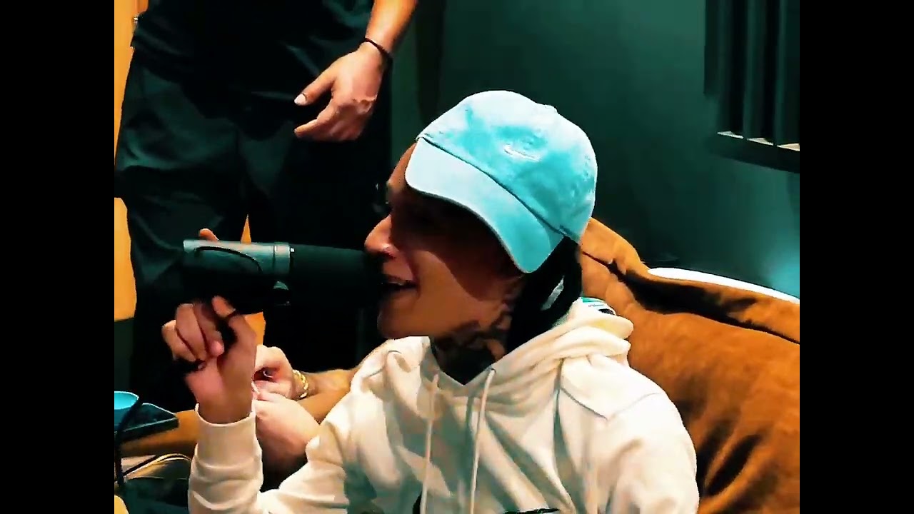 Oruam, Boladin 211, Elow - Diz a Cor do Seu Batom (Web Clipe)