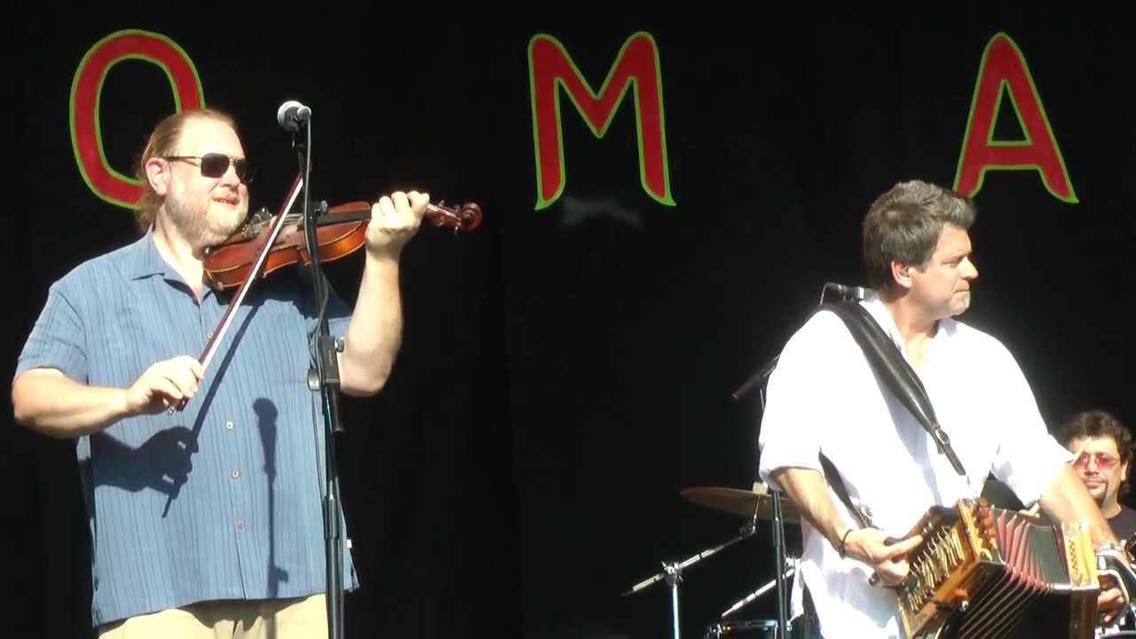 Steve Riley & the Mamou Playboys - Bon Reve (Open Air Stage, WOMAD, 26/07/2013)