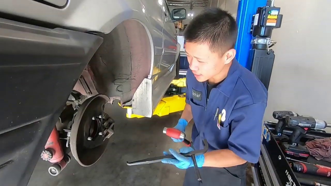 Инструкция: Подшипники задней оси AE86