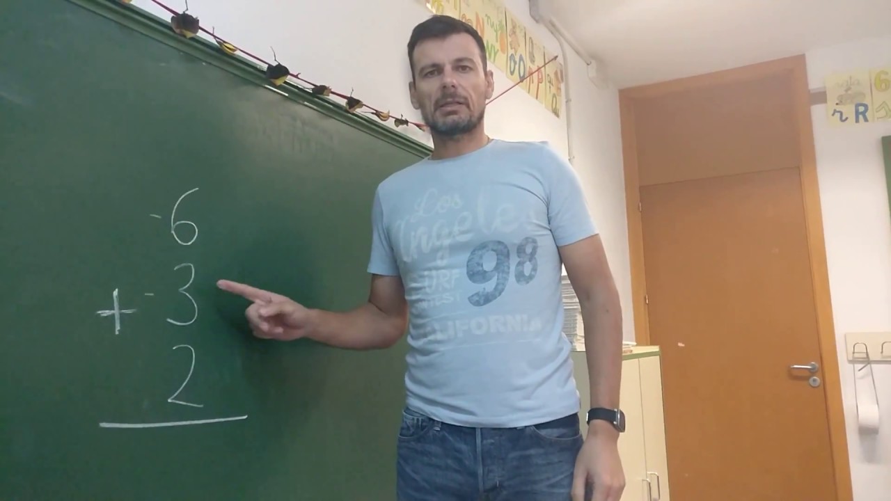 Suma de tres números