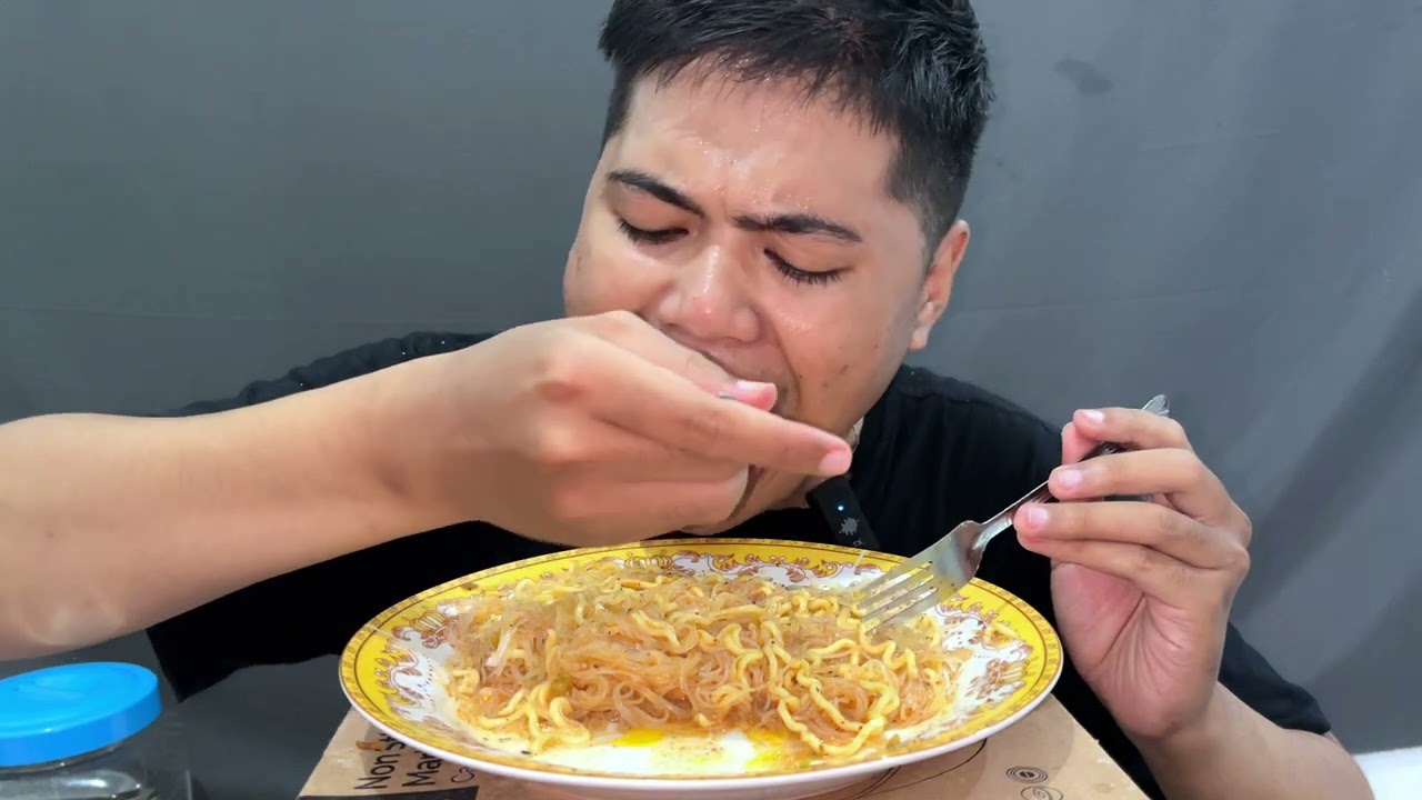 buka puasa pakai mie pedas🌶️ mantap