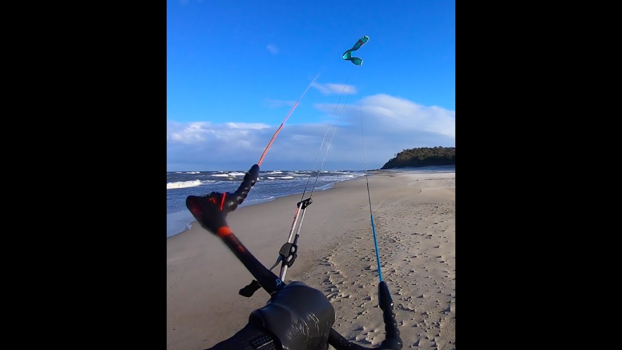 Kitesurfing w sztorm +40 węzłów na latawcu 4m2 ..BEZ POWIETRZA W TUBACH (!) ..czy się da? /ELEVEIGHT