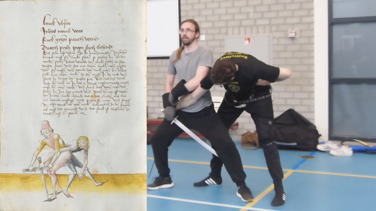 Johannes Leckuchner: Learn to grab the elbow. Push to the left strike to the right at the bag.