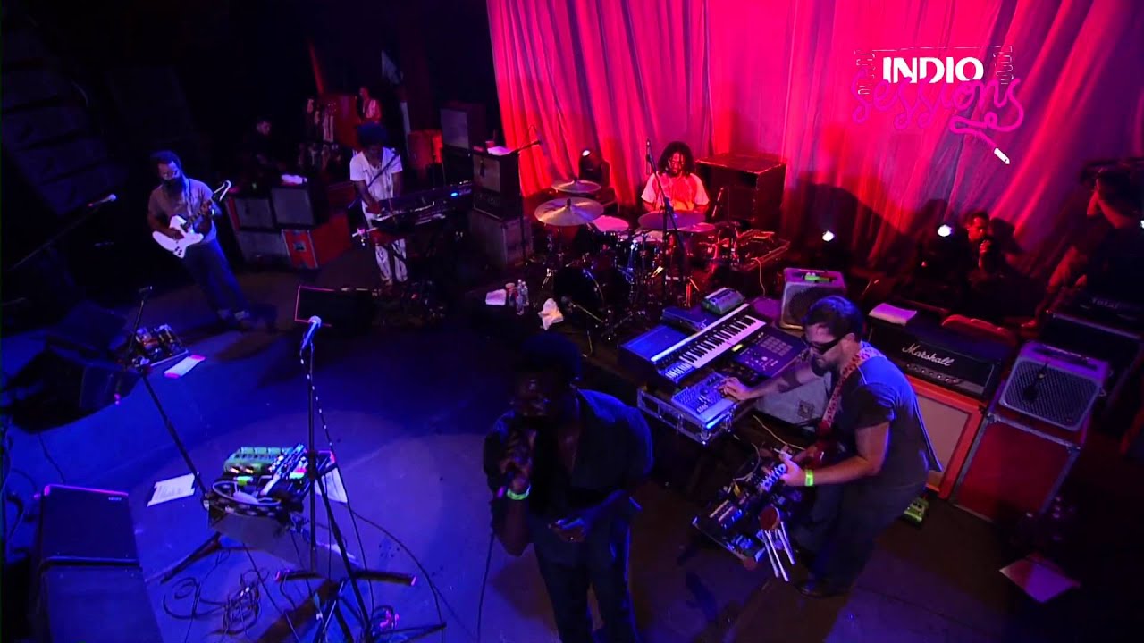 Indio Sessions: TV On The Radio 5 - 