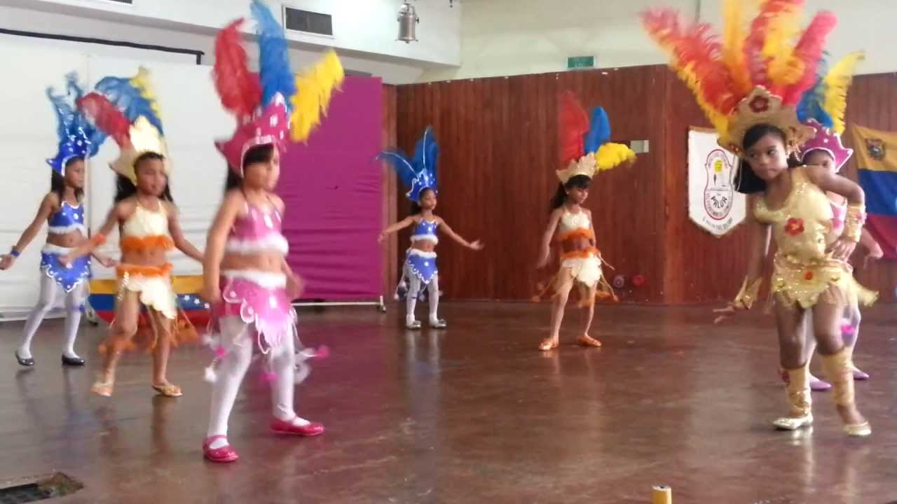 Gabriela bailando Samba Magdalena