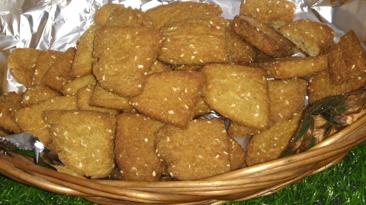 Chai ke Sath Perfect Mithi Nimki Easy sweet Snack Recipe