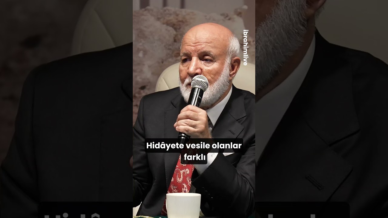 Devrin İmamı Herkesin M&uuml;rşididir.