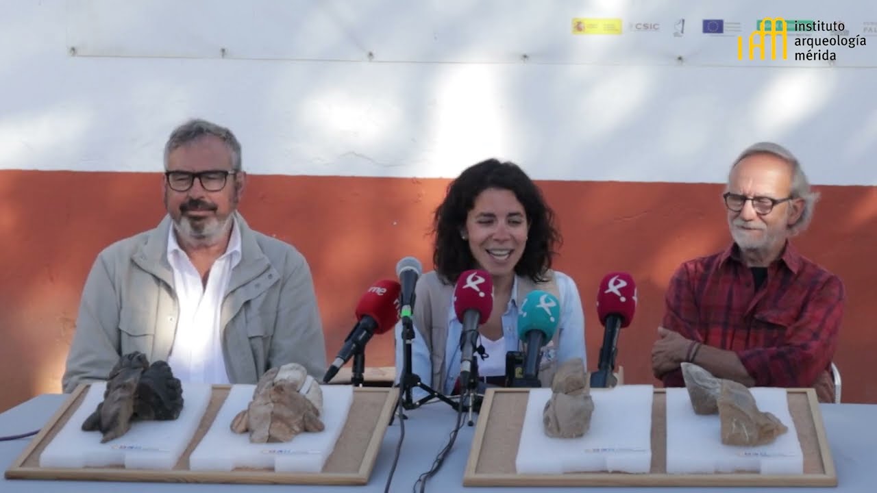 Rueda de prensa 18/04/2023 - Hallazgo de nuevas piezas en el yacimiento de #CasasDelTuruñuelo