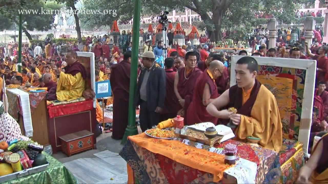 Kagyu Monlam in Bodh Gaya with H.H. the 17th Karmapa and Kunzig Shamarpa. With Greek subtitles!