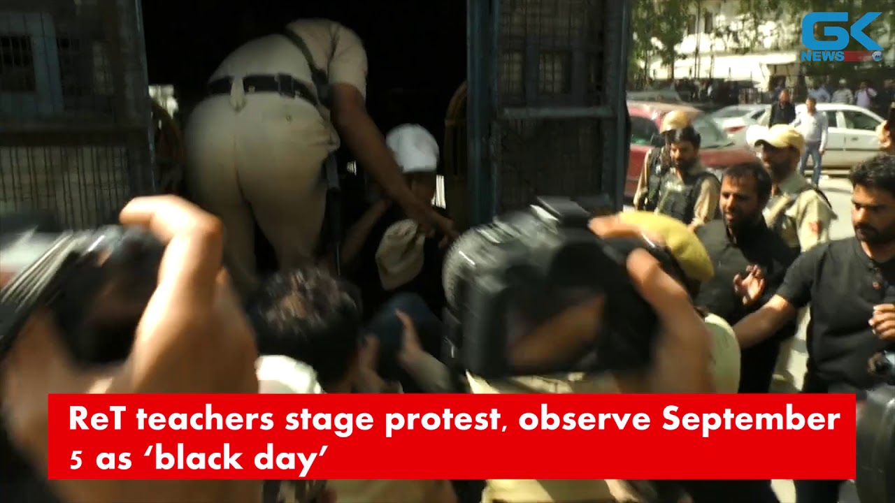 ReT teachers stage protest, observe September 5 as &lsquo;black day&rsquo;