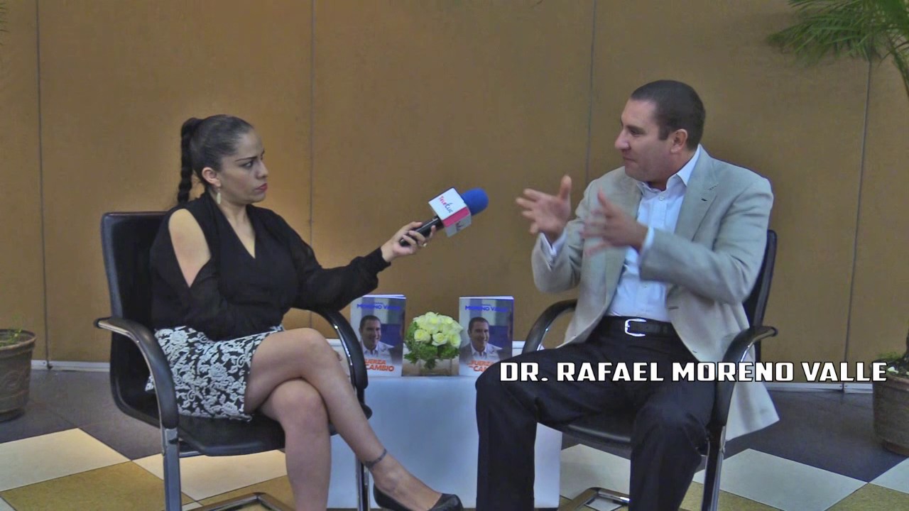 Entrevista con el Dr. Rafael Moreno Valle en la ciudad de Xalapa