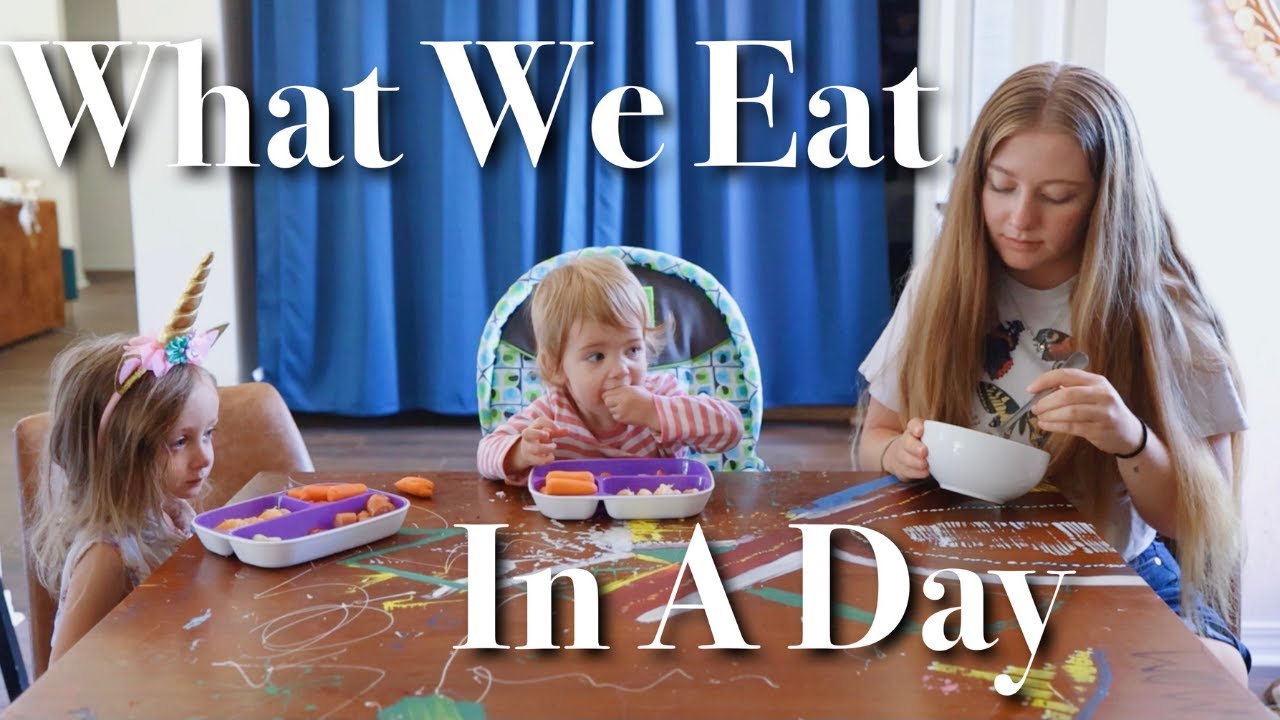 What We Eat In A Day | Young Mom with 2 Toddlers