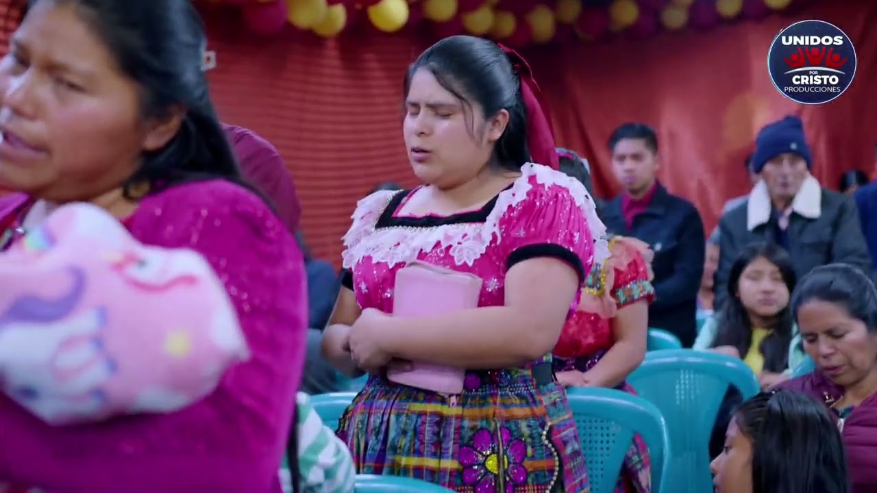 Acción de Gracias por las bendiciones,  familia Tzampop Alvarado y presentacion de  Eva Tzampop A.